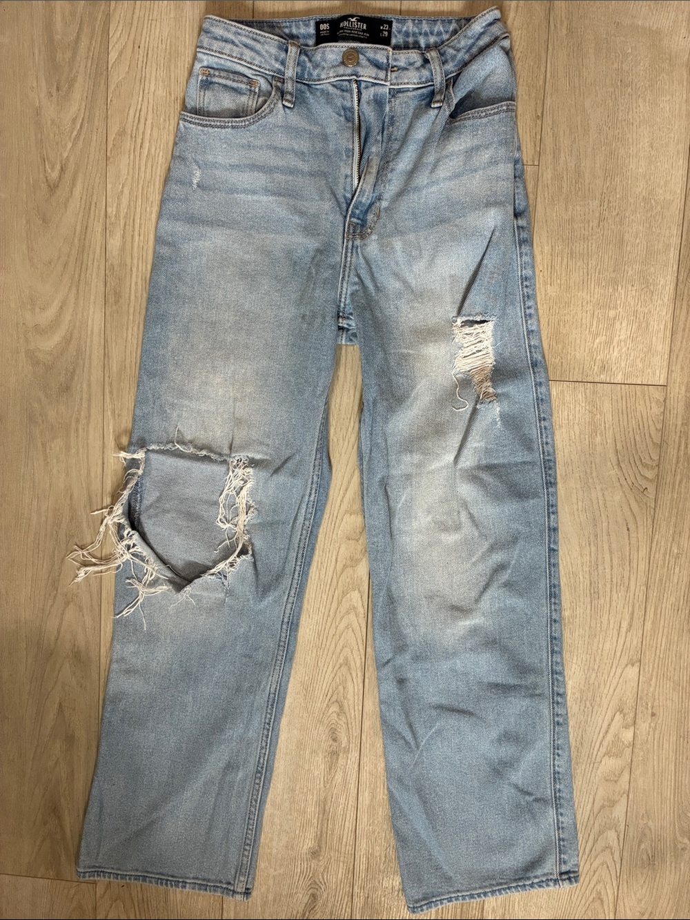 Light Blue Distressed women’s Jeans Hollister